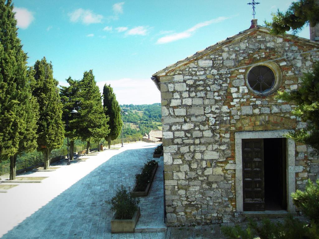 Guest House Il Borgo Di Sempronio Semproniano Exterior foto
