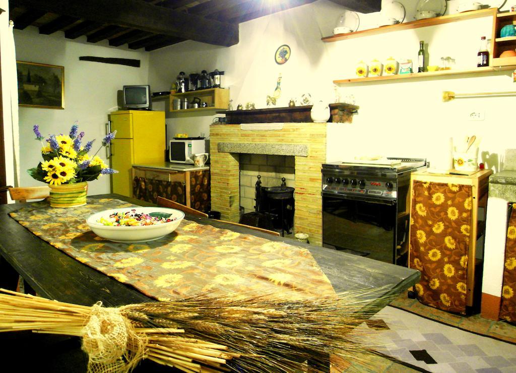 Guest House Il Borgo Di Sempronio Semproniano Quarto foto
